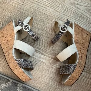 GEOX Respira Strappy Snakeskin Suede Wedges 4 Inch Cork Wedge size 8 Cream color